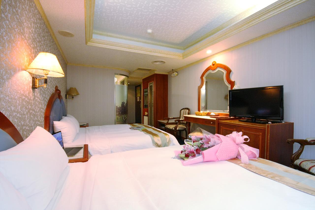 Wang Fu Hotel Miaoli Kültér fotó
